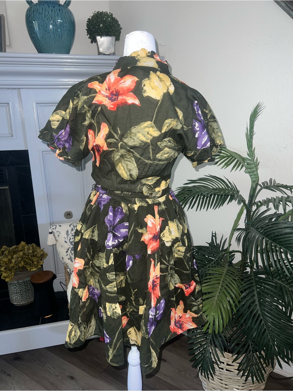Lauren Ralph Lauren Olive Green Floral Short Dress with Orange & Purple Blooms 0 - Picture 8 of 13